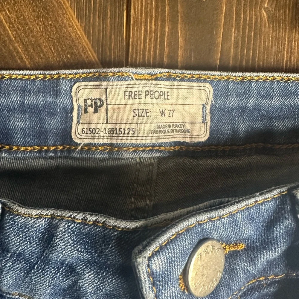 (6)EUC Free People jeans size 27. - Picture 3 of 8